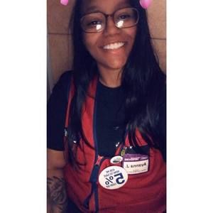 Meet your Posher, Ayanna